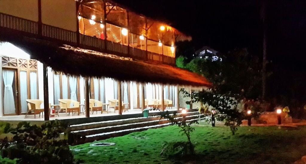 Ary'S Lagoon Bungalow & Hotel Karimunjawa Εξωτερικό φωτογραφία
