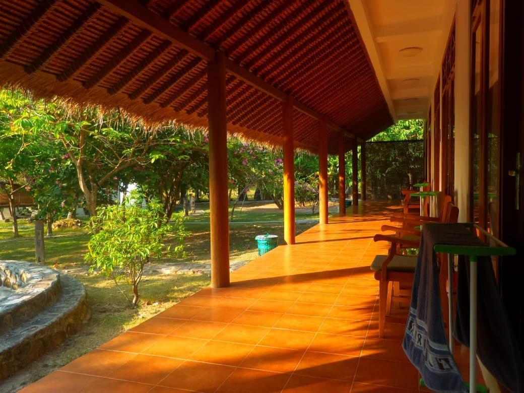 Ary'S Lagoon Bungalow & Hotel Karimunjawa Εξωτερικό φωτογραφία