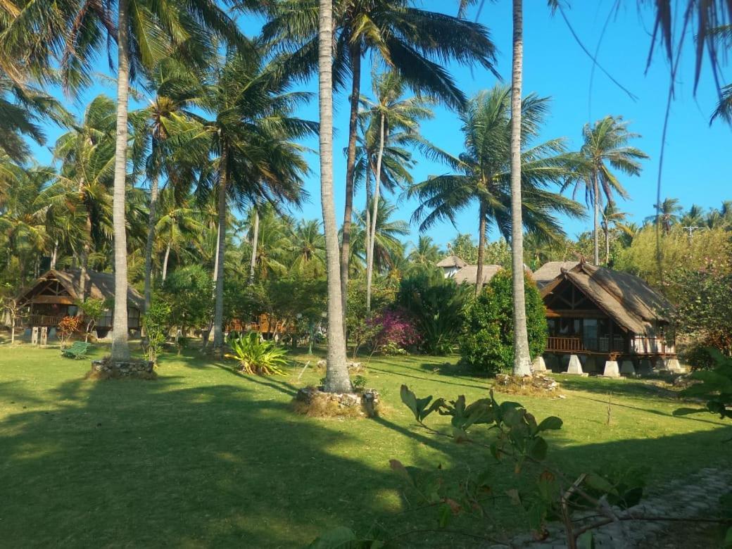 Ary'S Lagoon Bungalow & Hotel Karimunjawa Εξωτερικό φωτογραφία